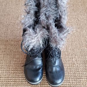 Waterproof Tofino black Sorel black and grey boots